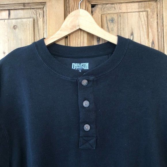 Duluth Trading Company Medium Longtail T Waffle Henley - Picture 2 of 6